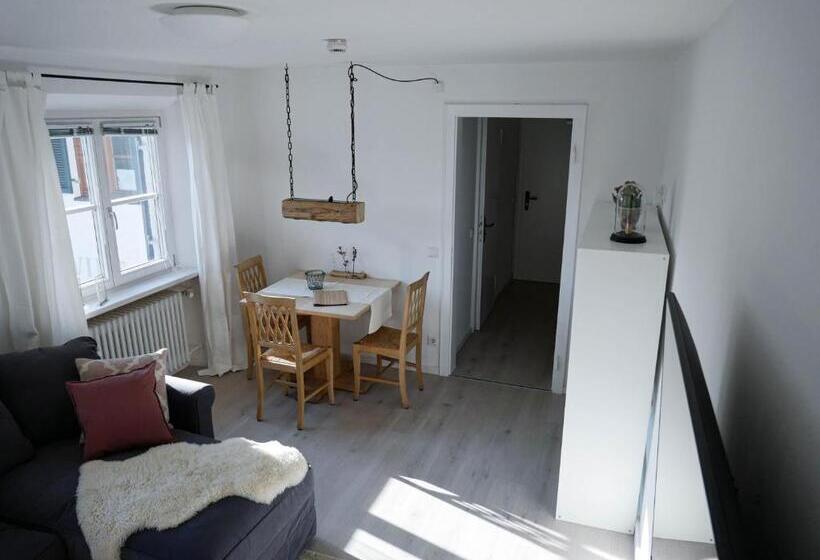 Helles 2 Zimmer Apartment In Ostin Am Tegernsee