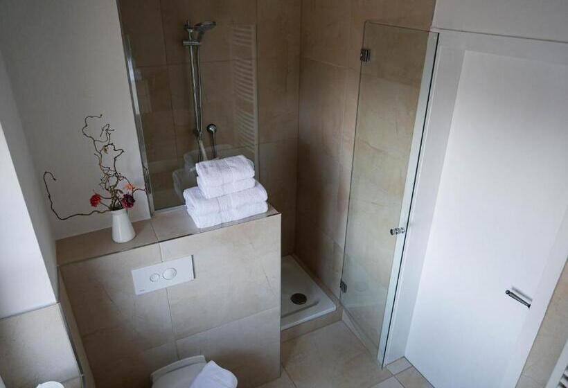 Helles 2 Zimmer Apartment In Ostin Am Tegernsee