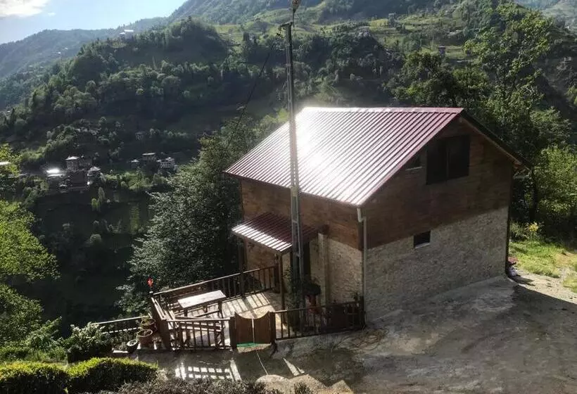 Tepe Dağ Evleri