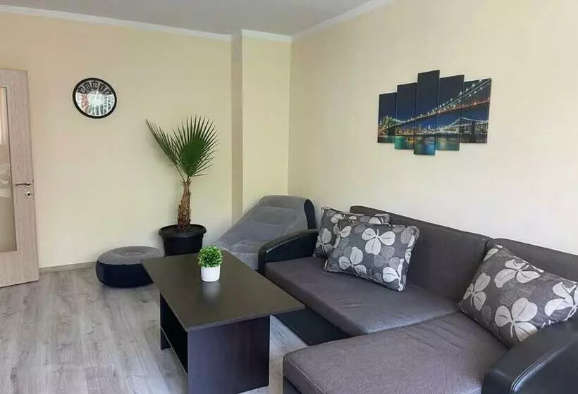 Apartament Emaia