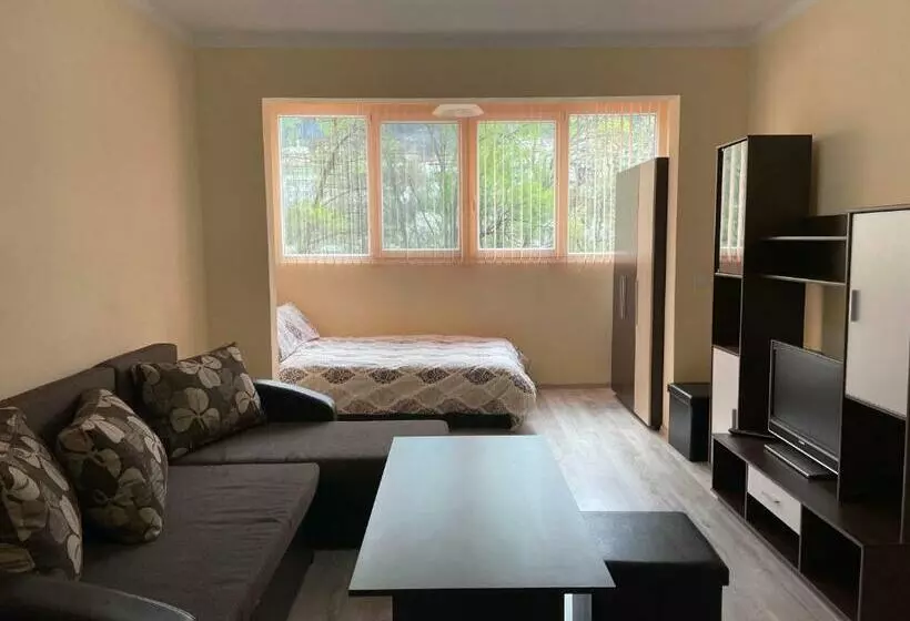Apartament Emaia