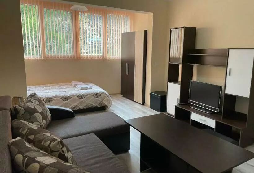 Apartament Emaia