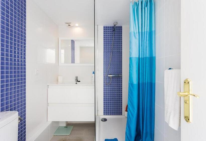 Comfortable Apartment At The Waterfront