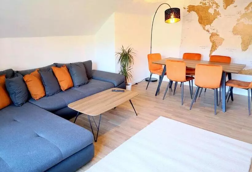 Family Apartment Mit Balkon, Küche, Parkplatz & Waschmaschine