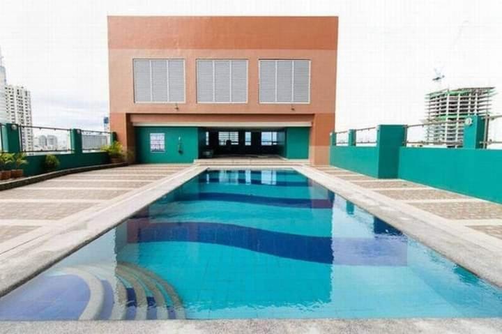 Manila Bay Front Delux Pearl Of The Orient