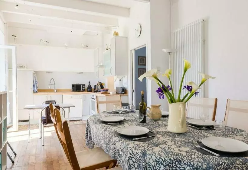 Au Coeur De Tréffiagat   Maison Pour 6   300m De La Plage