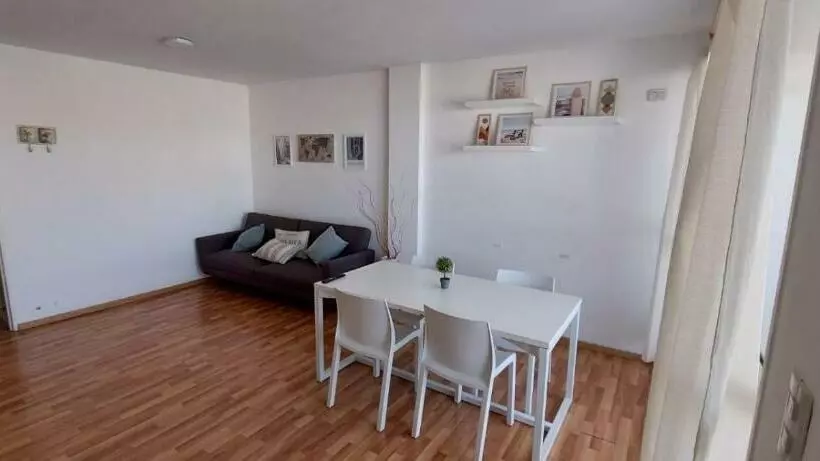 A Metros Del Parana   Facultad De Medicina