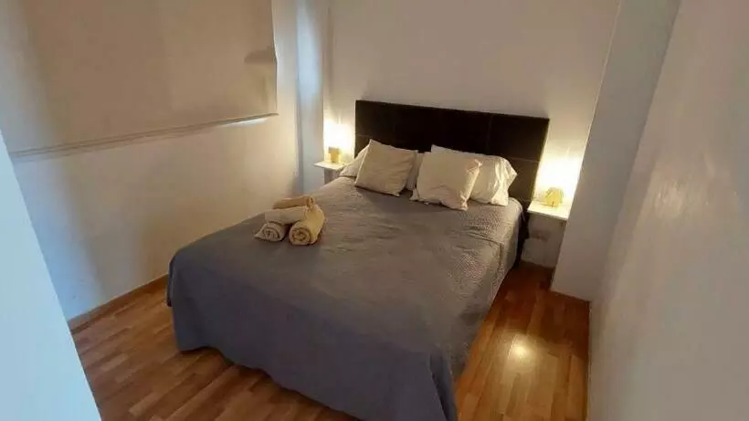 A Metros Del Parana   Facultad De Medicina