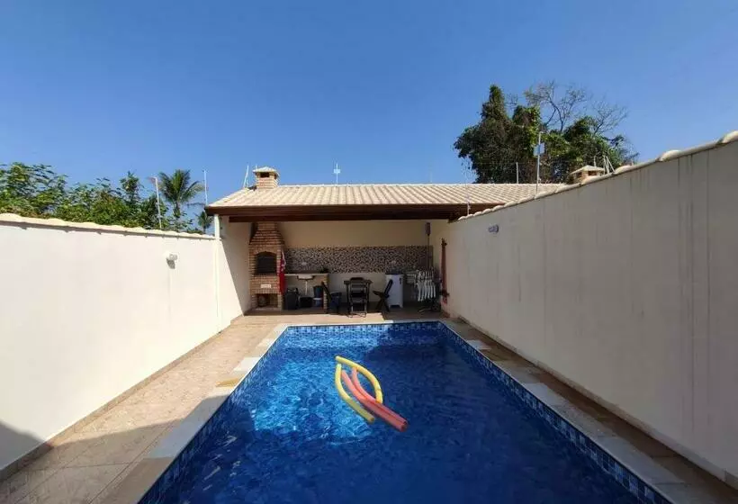 Casa Nova Na Praia Com Piscina E área De Churrasco