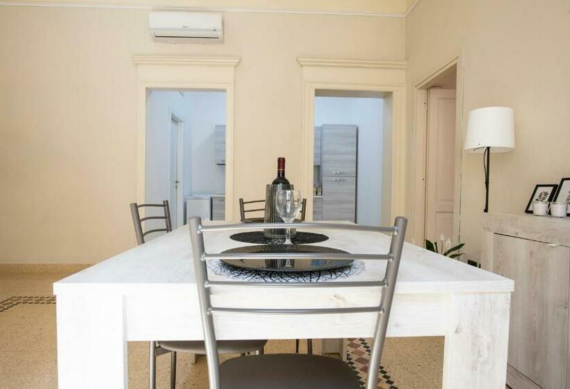 Corner Cavour Apartment