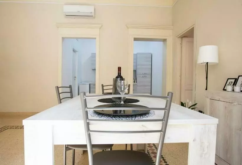 Corner Cavour Apartment