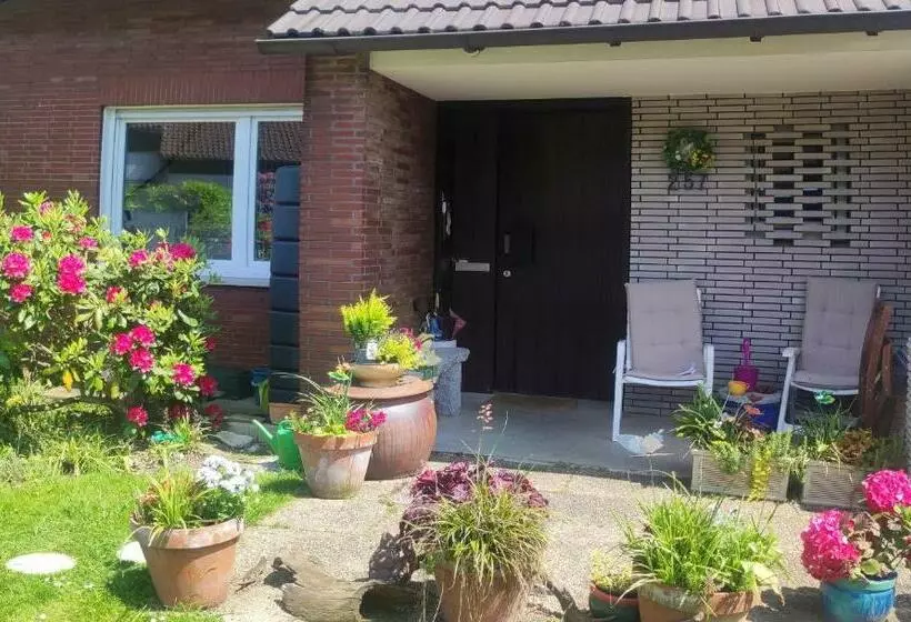 Uni Nähes Apartmenthaus Mit Garten