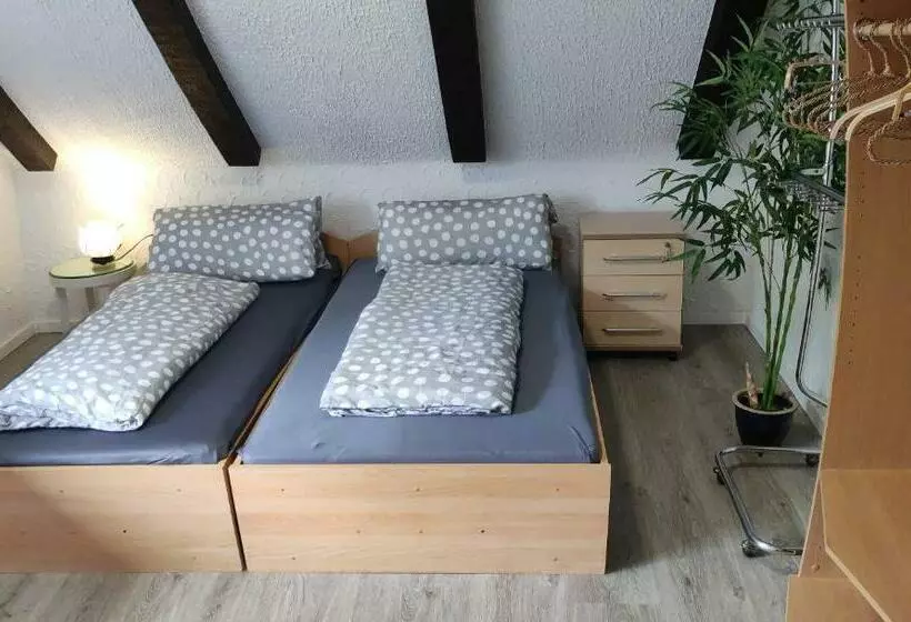 Uni Nähes Apartmenthaus Mit Garten