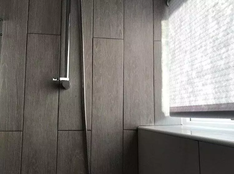 Stylish 3 Bed Preston Home For Relaxing Comfy Stay