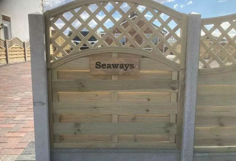 Fully Accessible   Disability Adapted Holiday Cottage   Skegness