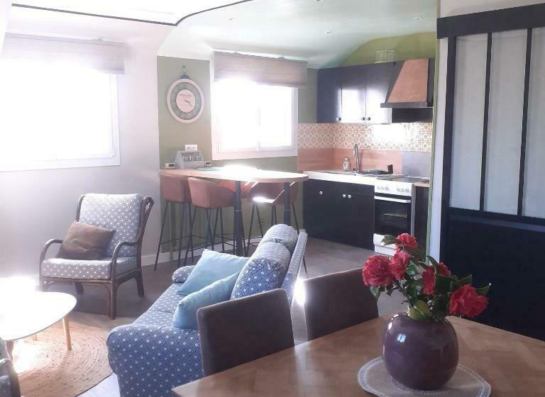 Location Saisonnière Appartement Complet 4 Personnes