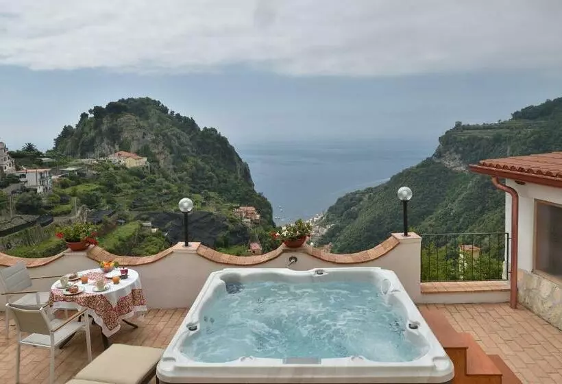 Amalfi Sky View