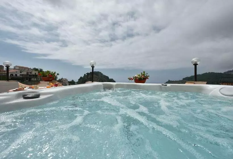 Amalfi Sky View