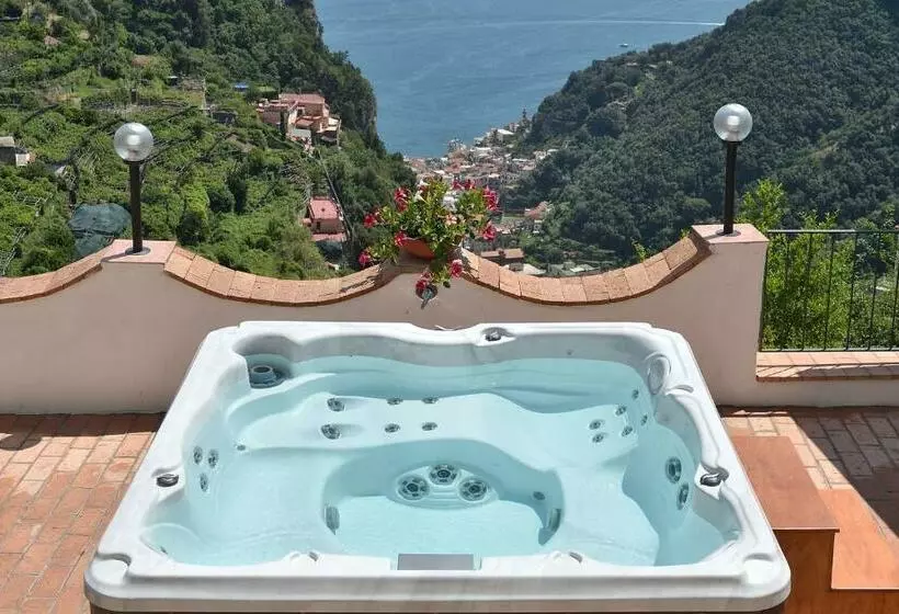 Amalfi Sky View