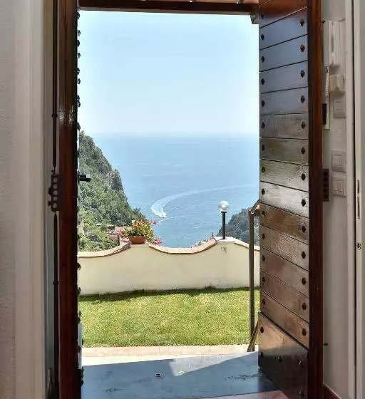 Amalfi Sky View