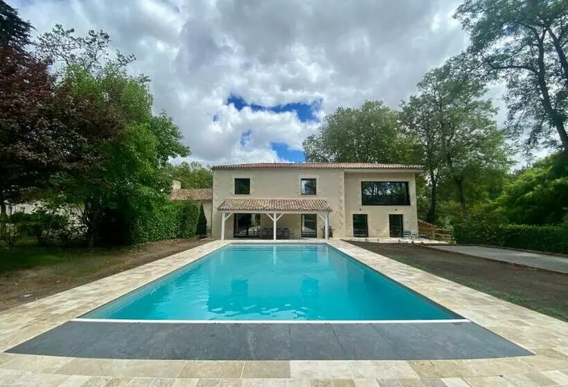 La Maison L Eperon, Stylish 5 Star Villa Surrounded By Vineyard Near Saint Emilion