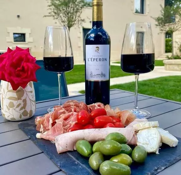 La Maison L Eperon, Stylish 5 Star Villa Surrounded By Vineyard Near Saint Emilion