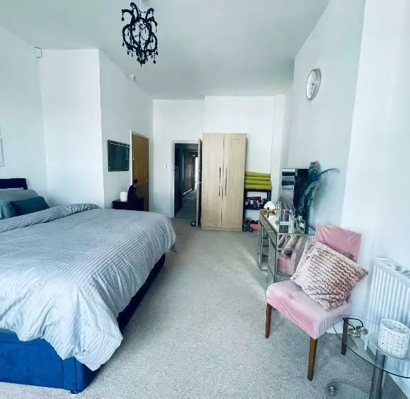Southsea Retreat