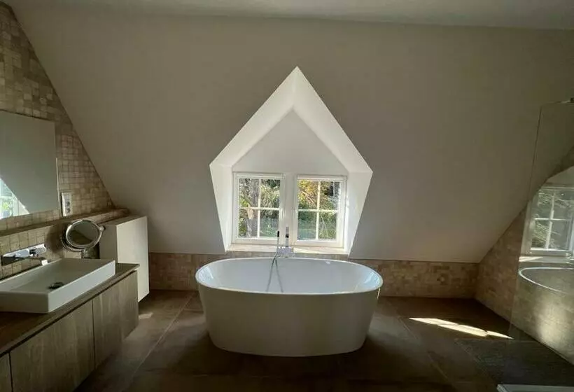 Un Toit Sur Les Monts