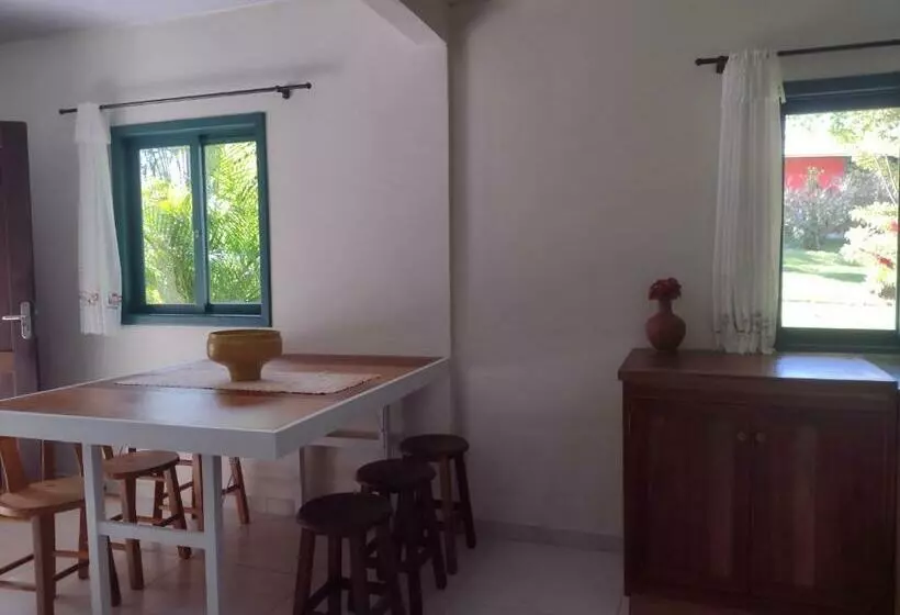 Recanto Em Meio A Natureza E Próximo A Praia
