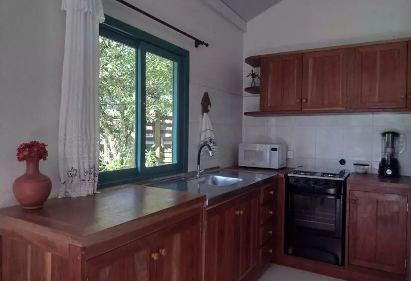 Recanto Em Meio A Natureza E Próximo A Praia