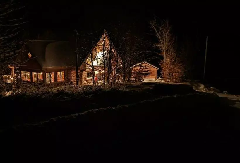 Log Cabin Bliss   Luxury 4br  10 Guest   Tremblant