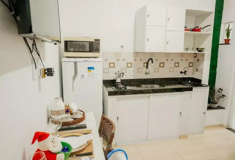 Studio à 400m Mar,cozinha Completa, Wi Fi 95mbs Ideal Para Casais