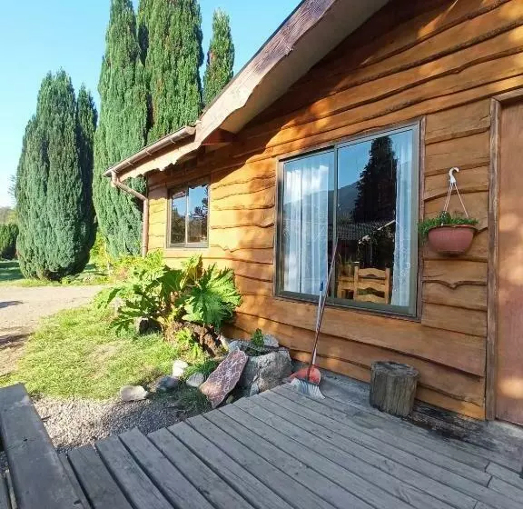 Cabaña Carhuello   Con Acceso Al Río Caburgua & Junta De Ríos