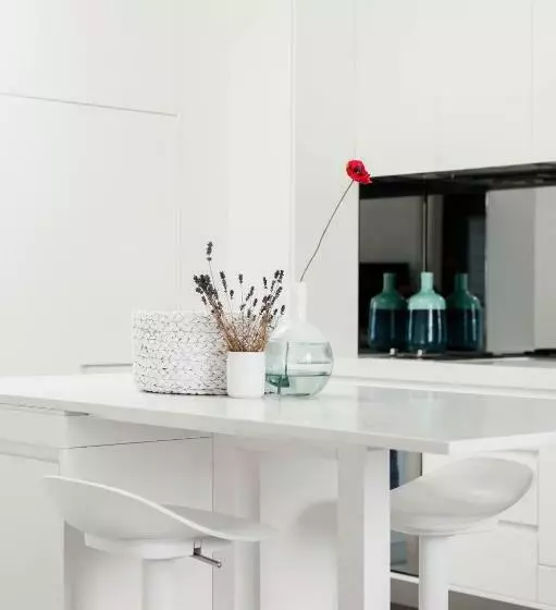 Stylish 1br Apartment With Skylight Near Bondi Beach