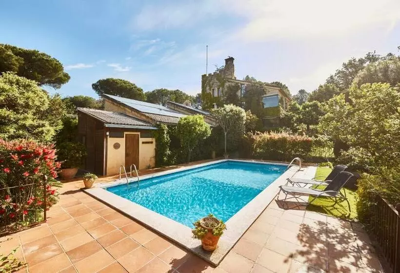 La Bruguera De Púbol Villa & Eco Retreat Centre