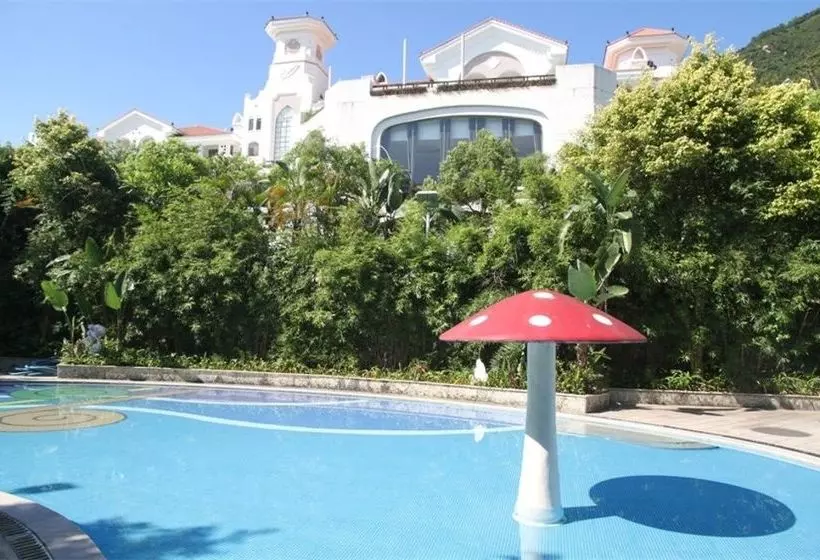 Отель Country Garden Phoenix Hot Spr