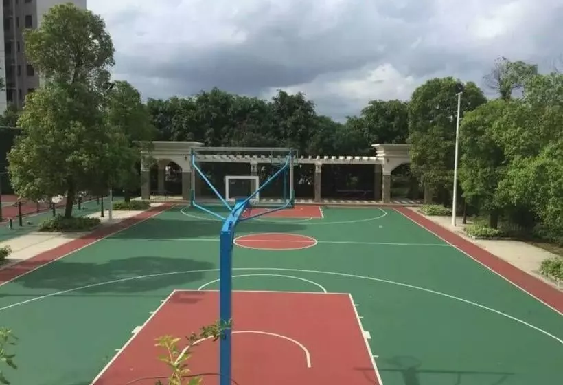 Отель Country Garden Phoenix Hot Spr