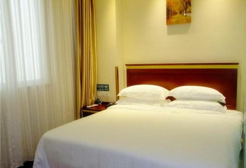 호텔 Greentree Inn Guangzhou Jichang Road Express