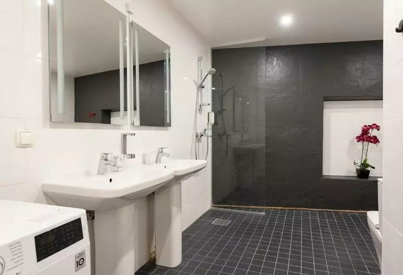 Stylish Apartment With Parking In Telliskivi