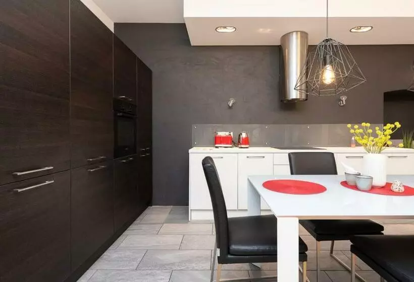 Stylish Apartment With Parking In Telliskivi