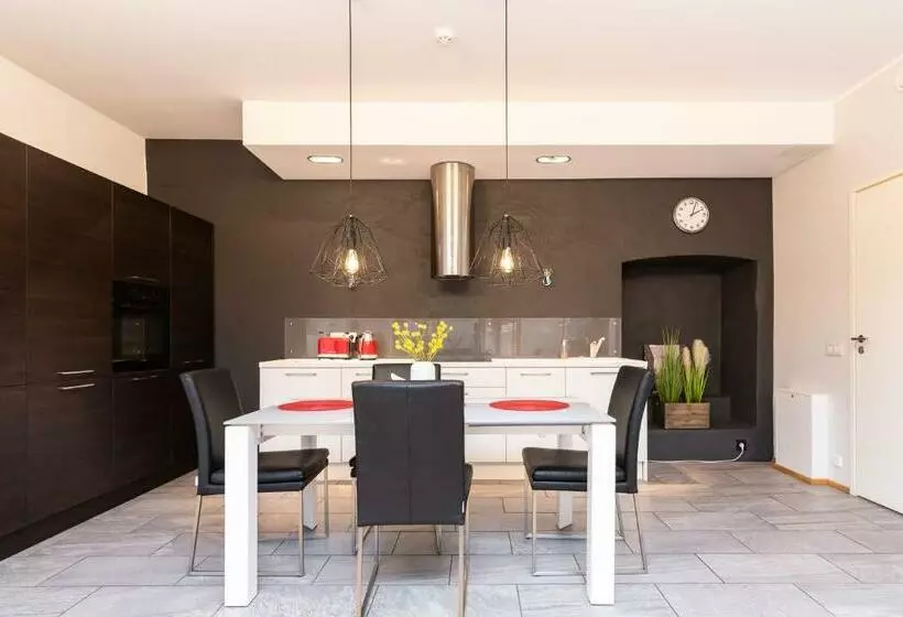 Stylish Apartment With Parking In Telliskivi
