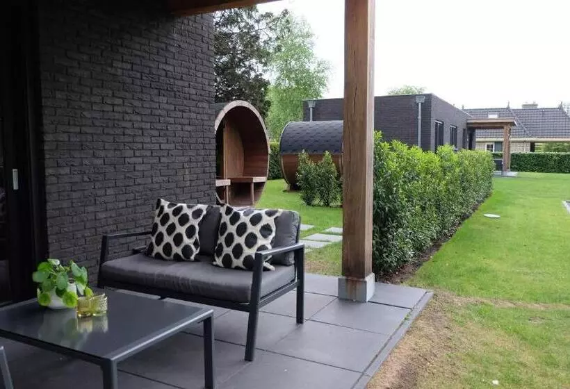 The White Oak   Luxe 4 Persoons Bungalow Met Prive Sauna