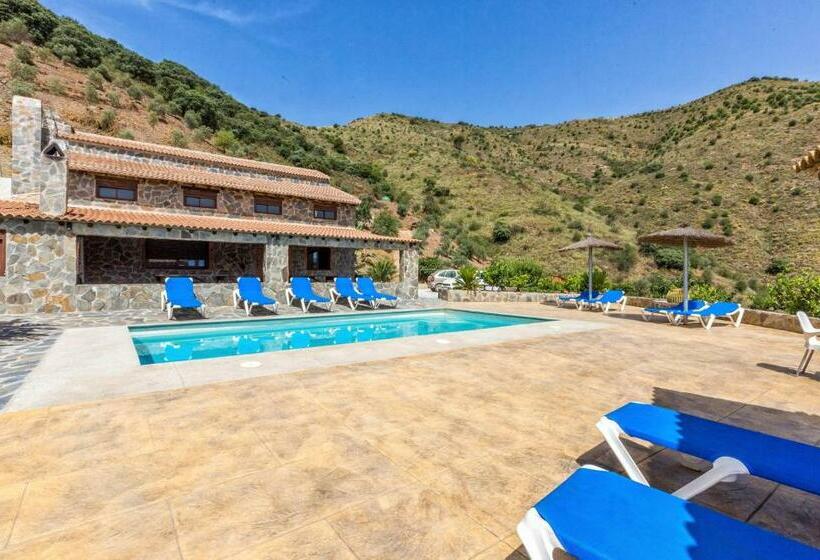 Gorgeous Home In El Borge With Wifi