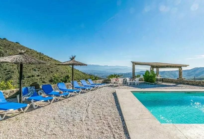 Gorgeous Home In El Borge With Wifi