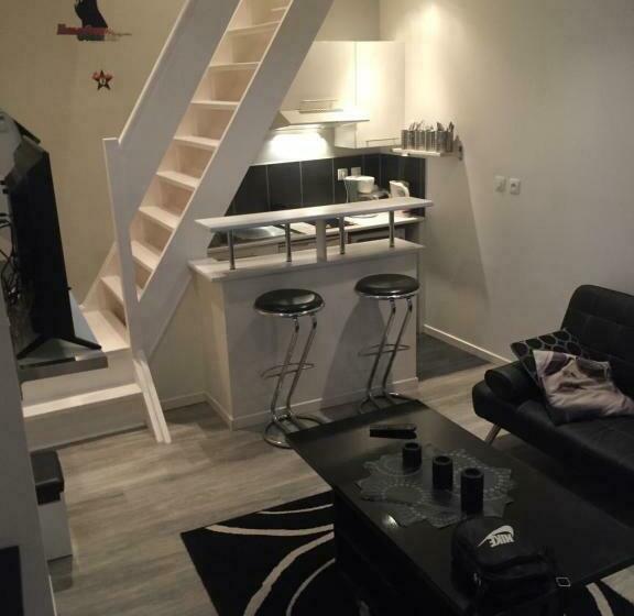 Charmant F2 En Duplex