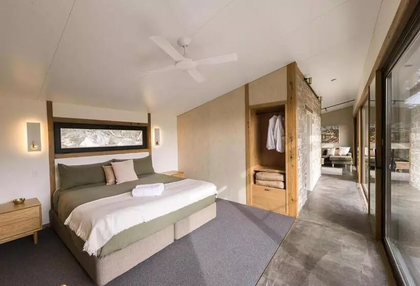 Crafters Luxury Cabins, Spectacular Views