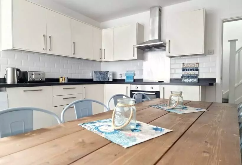 Dysa Promenade Apartments