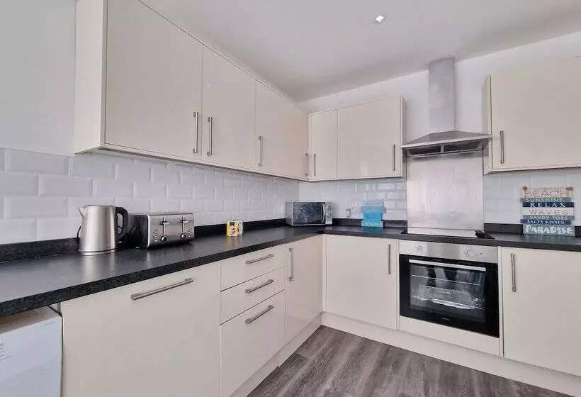 Dysa Promenade Apartments