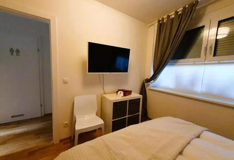 Augarten Apartment