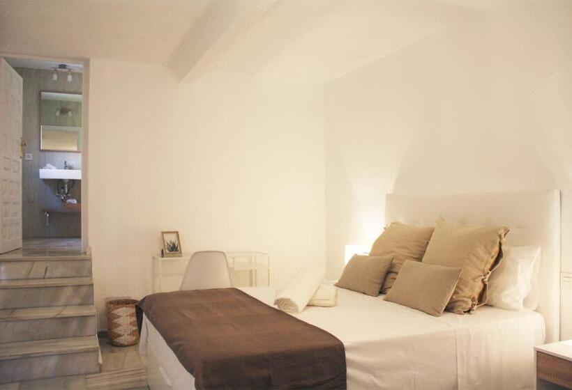 The Garden & Pool House Banus